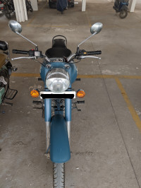 Squadron Blue Royal Enfield Classic 500