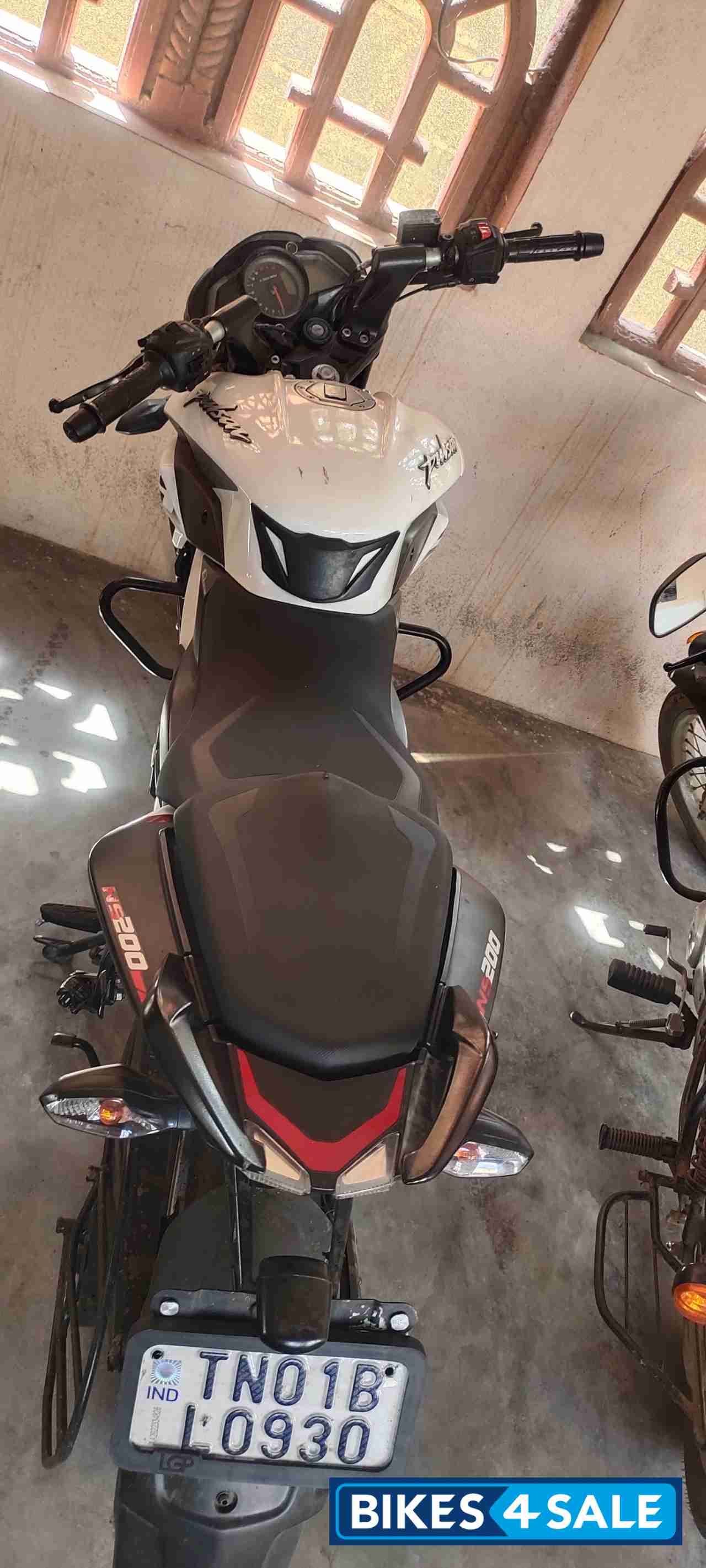 Bajaj Pulsar 200 NS Bajaj Pulsar 200 NS