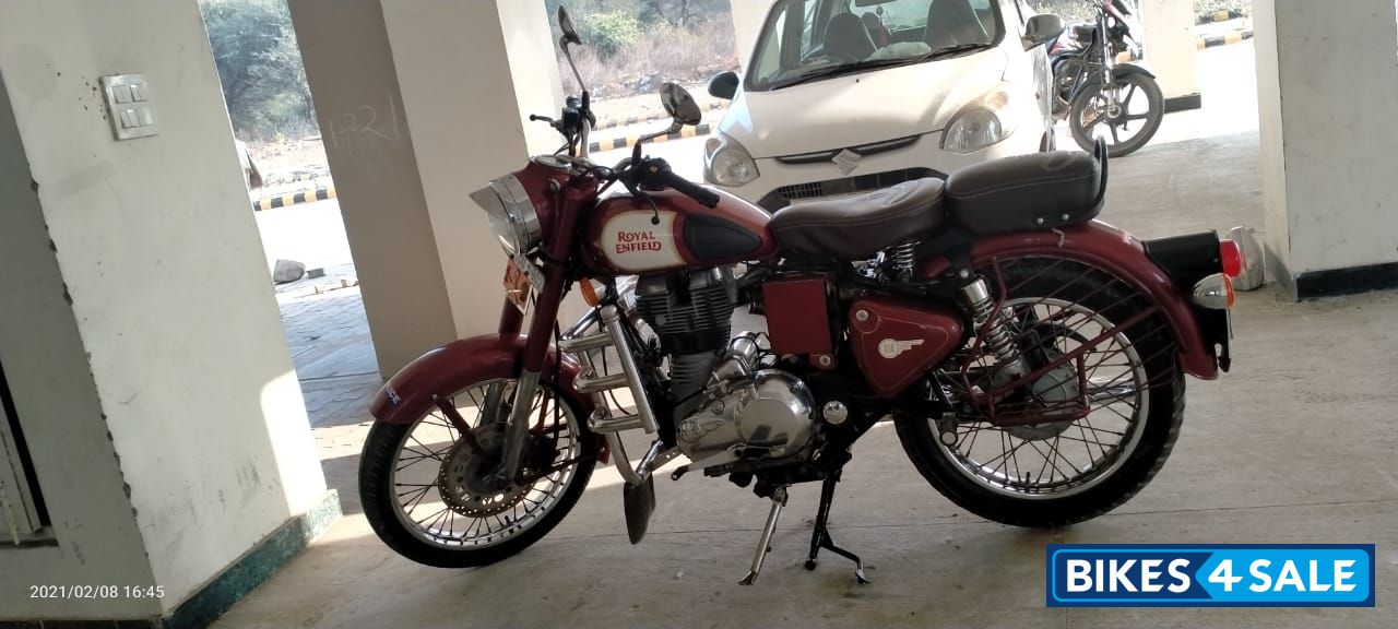 Mahroon Royal Enfield Classic 350 Mahroon Royal Enfield Classic 350