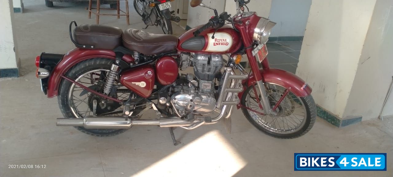 Mahroon Royal Enfield Classic 350 Mahroon Royal Enfield Classic 350