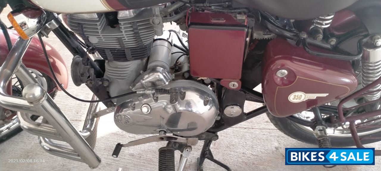 Mahroon Royal Enfield Classic 350 Mahroon Royal Enfield Classic 350