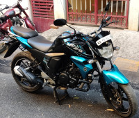 Blue Yamaha FZ-S FI V2