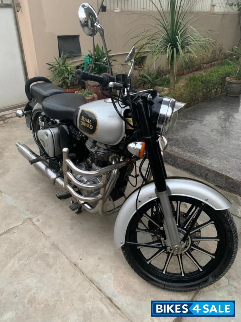 Royal Enfield Classic 500