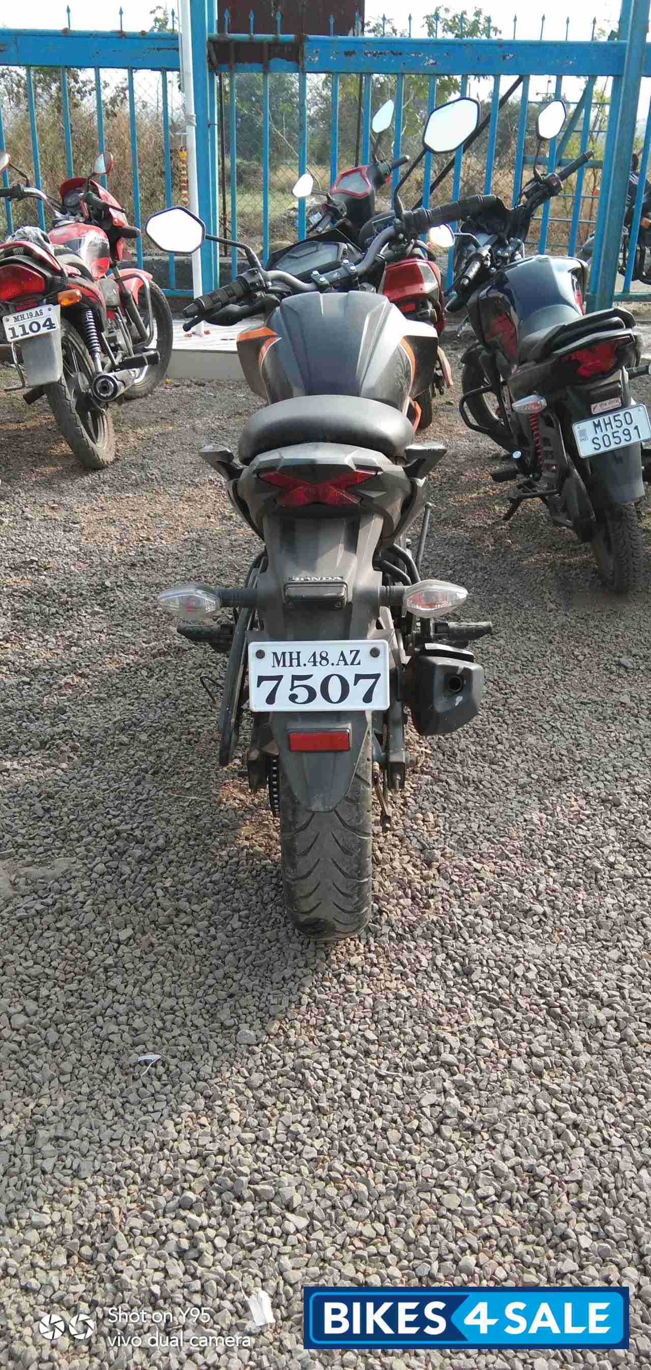 Honda CB Hornet 160R