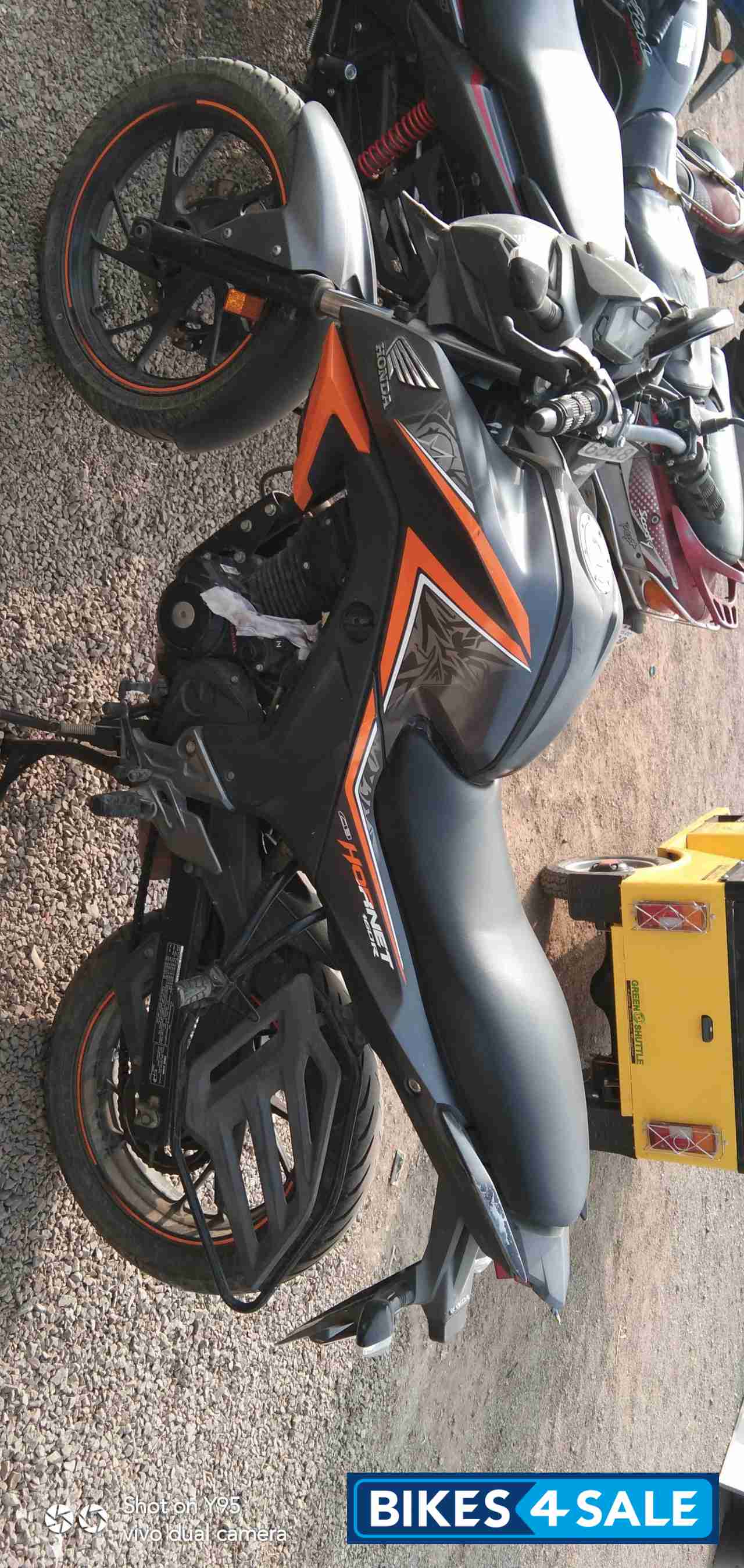 Honda CB Hornet 160R