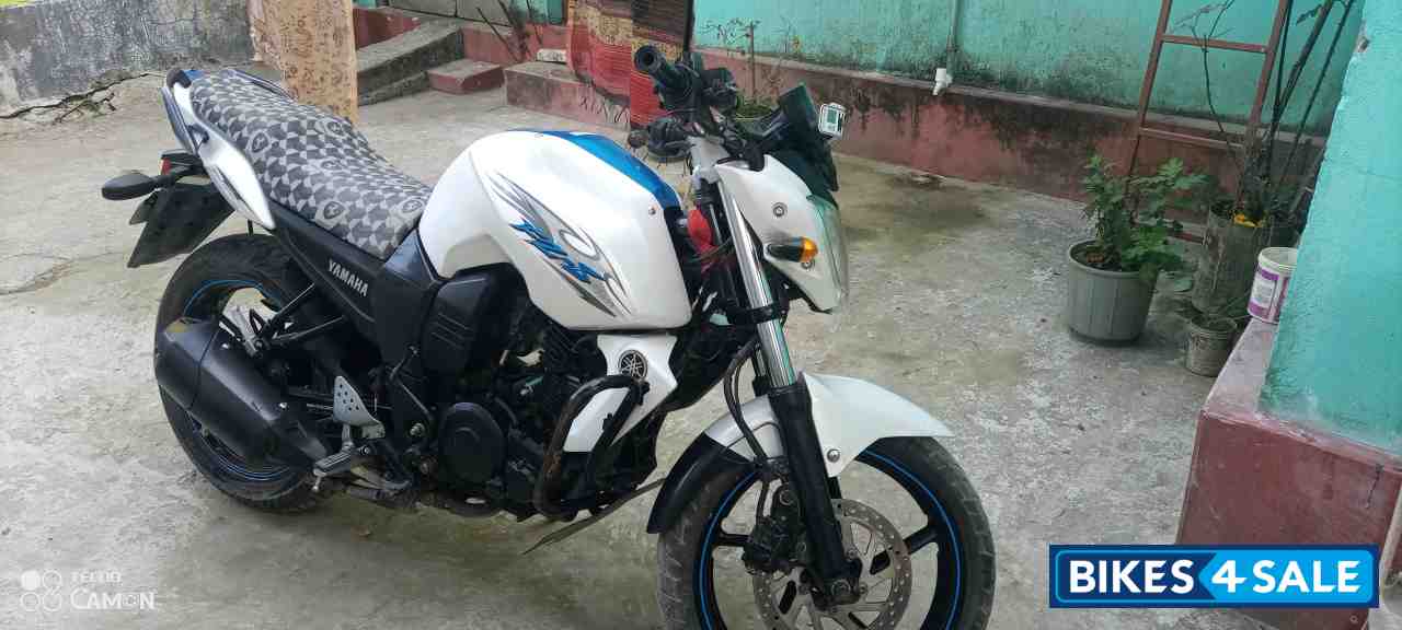 Yamaha FZ-S