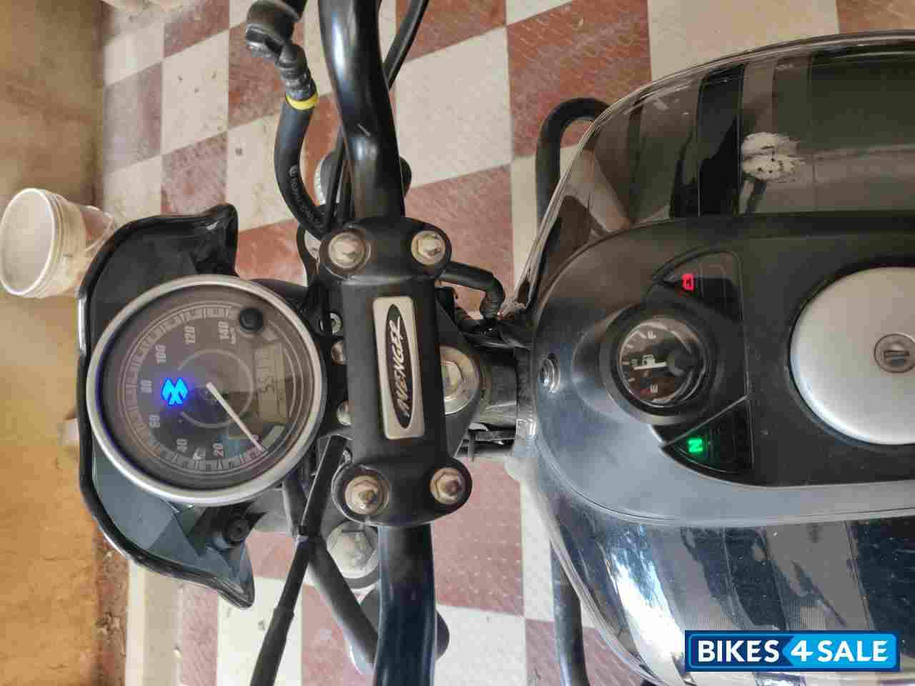 Black Bajaj Avenger Street 160 BS6