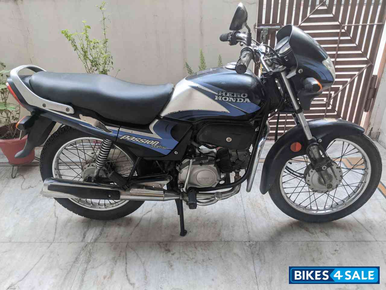 Blue And Black Hero Passion Plus