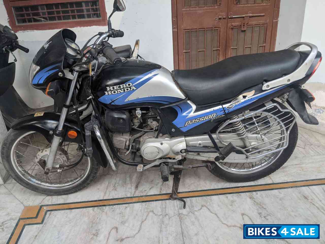 Blue And Black Hero Passion Plus