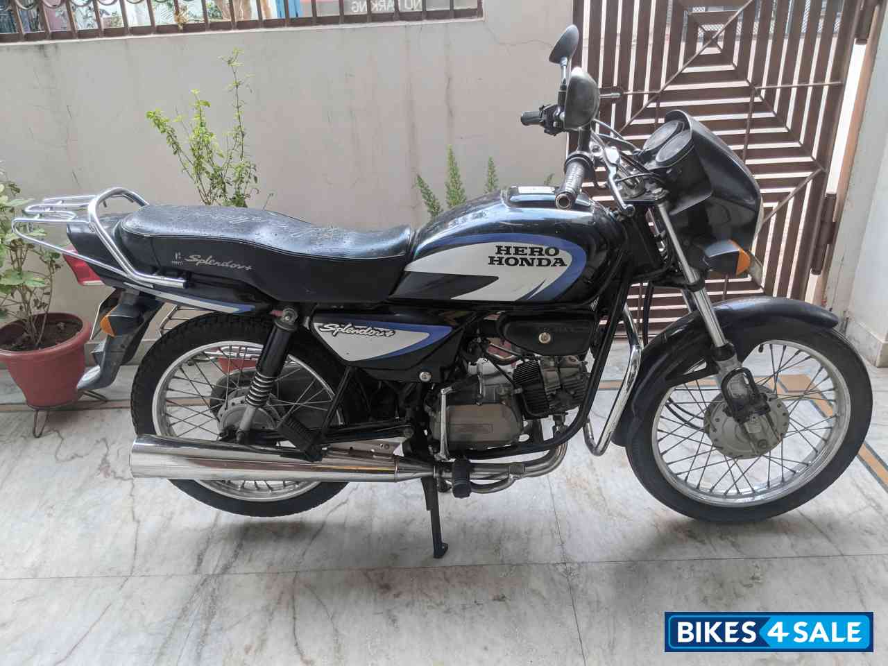 Black Hero Splendor Plus