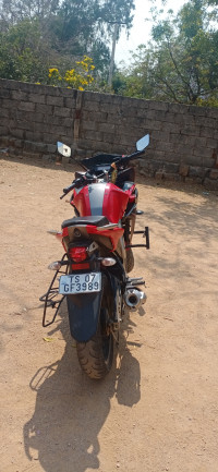 Phoenix Red Yamaha Fazer FI V2