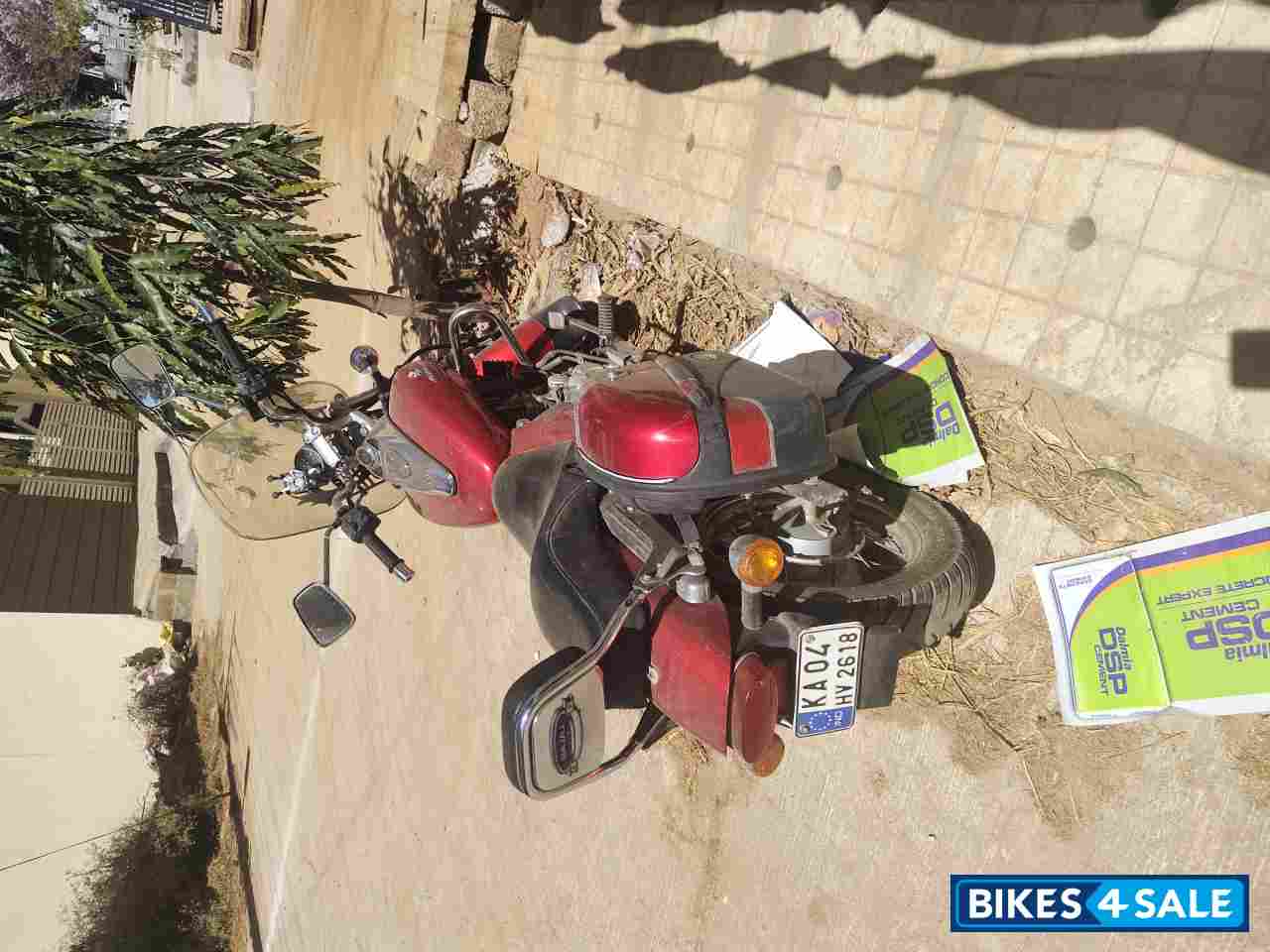 Bajaj Avenger 220 DTS-i