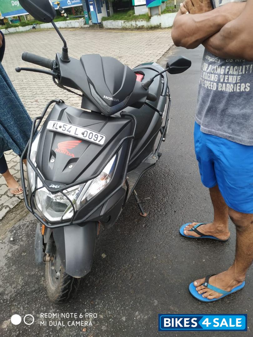 Matte Axis Gray Metallic Honda Dio