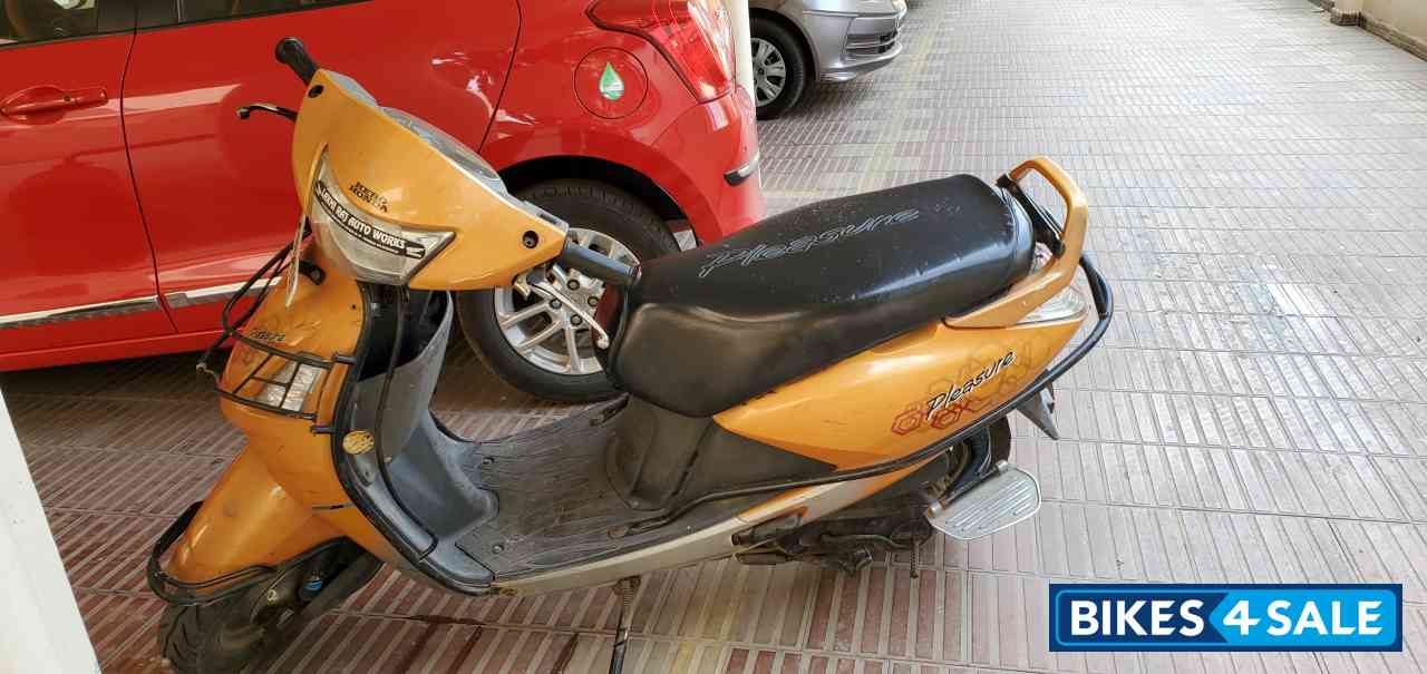 Honda  Honda pleasure