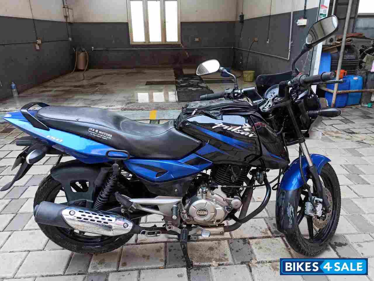 Blue Bajaj Pulsar 150 DTSi Blue Bajaj Pulsar 150 DTSi
