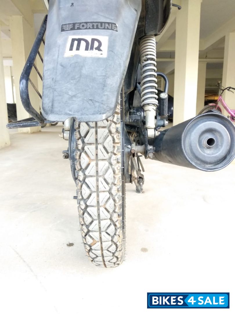 Black Honda CB Shine