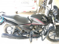 Black Honda CB Shine