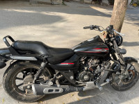 Bajaj Avenger Street 220 2017 Model