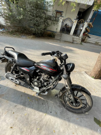 Black Bajaj Avenger Street 220