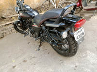 Black Bajaj Avenger Street 220