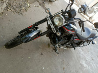 Black Bajaj Avenger Street 220