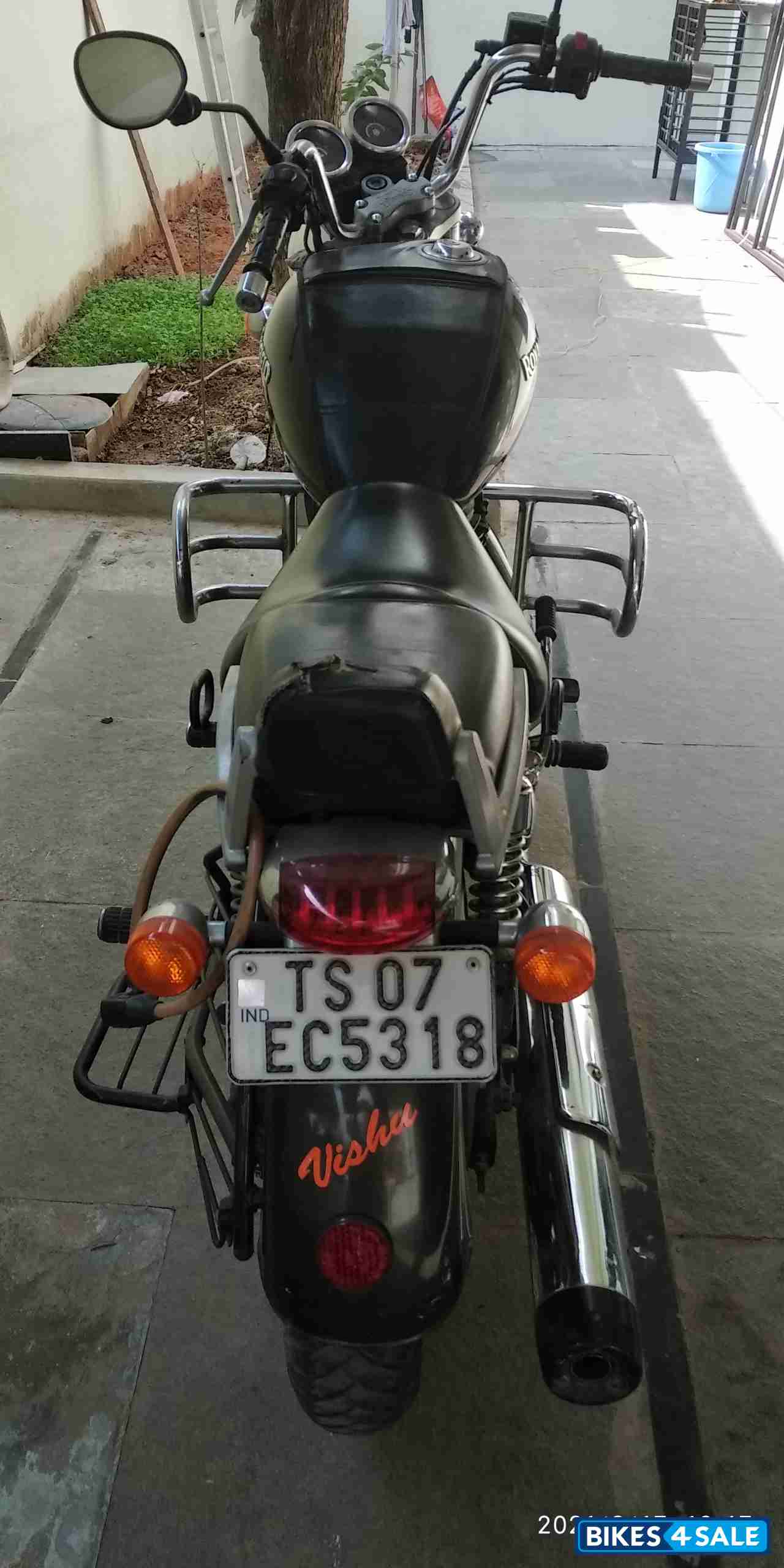 Lightning Royal Enfield Thunderbird 350 Lightning Royal Enfield Thunderbird 350