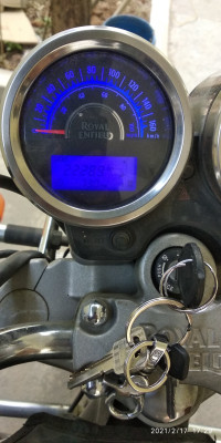 Lightning Royal Enfield Thunderbird 350