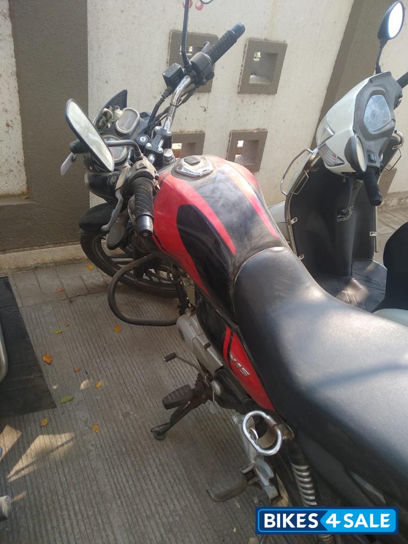 Black Bajaj V15