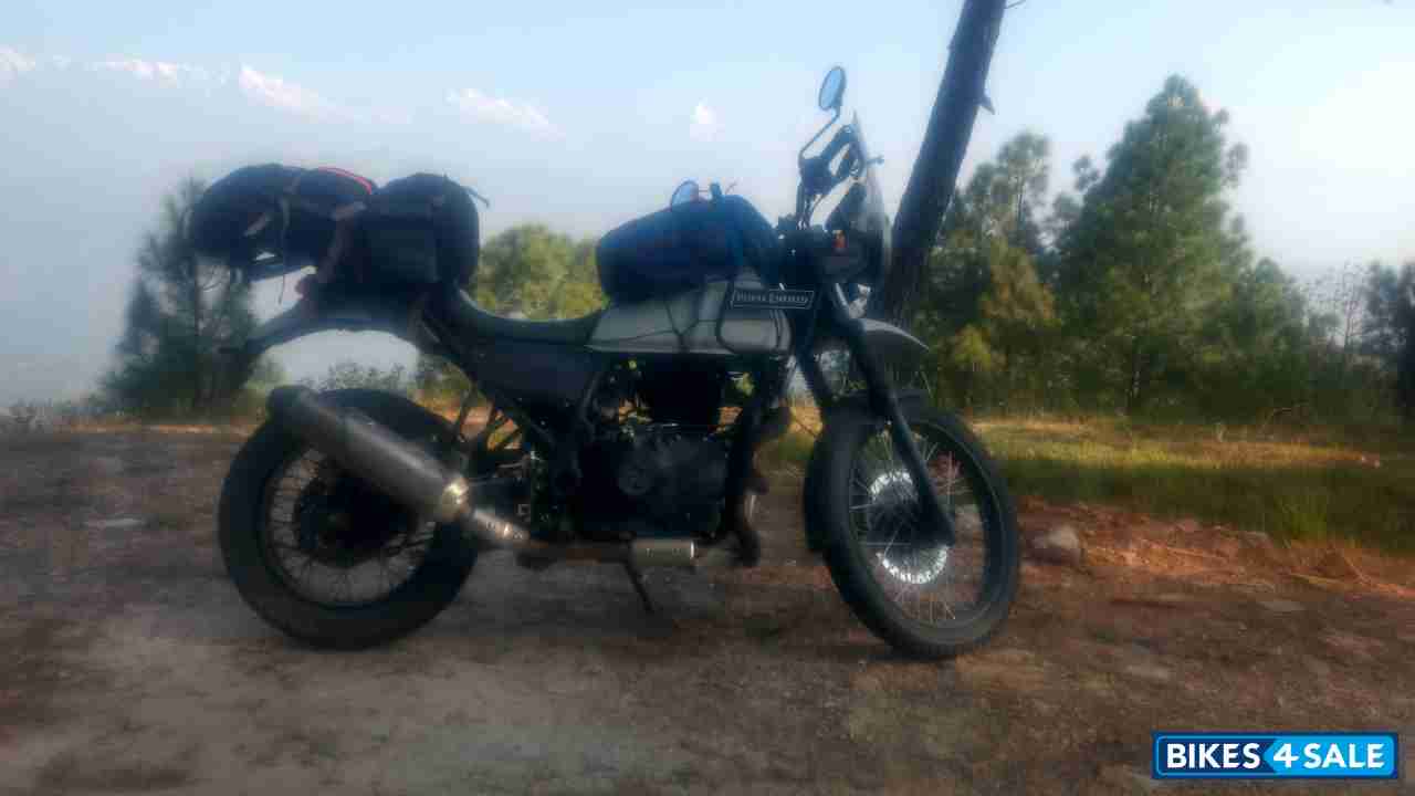 White Snow Royal Enfield Himalayan