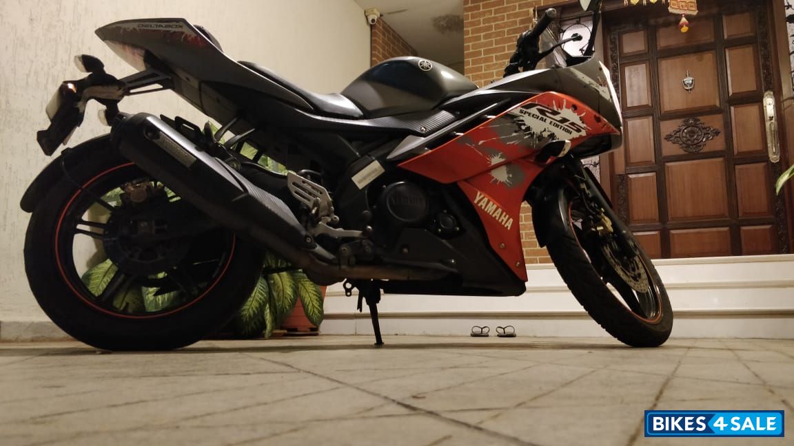 Yamaha YZF R15 V2