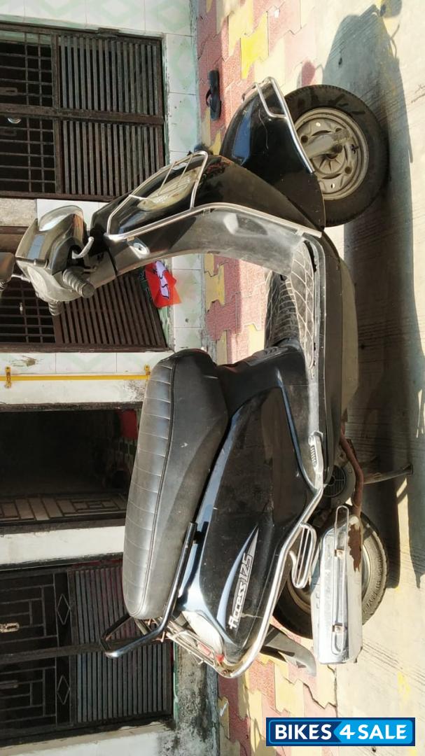 Black Suzuki Access 125
