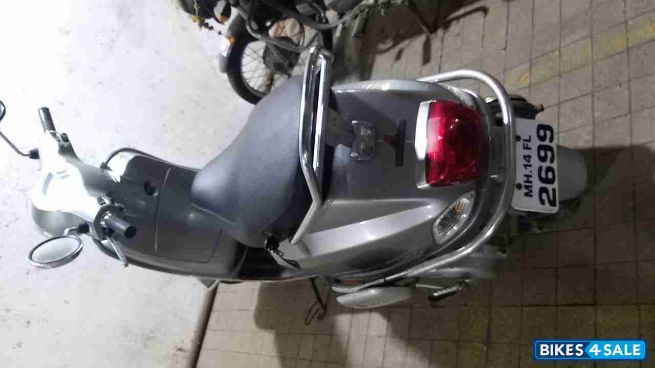 Silver Vespa VXL 125