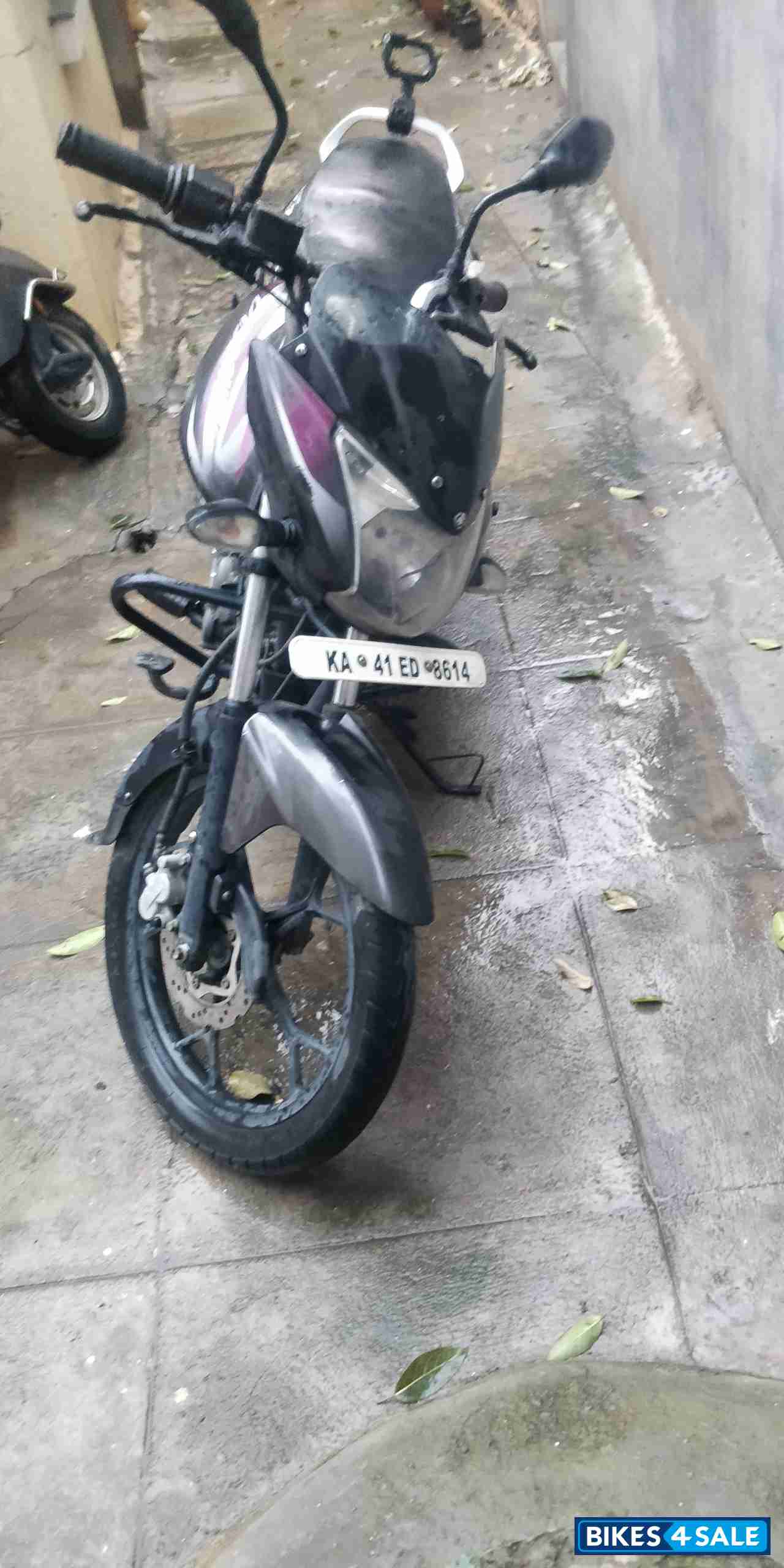 Bajaj Discover 125