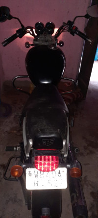 Glossy Black Royal Enfield Thunderbird 350