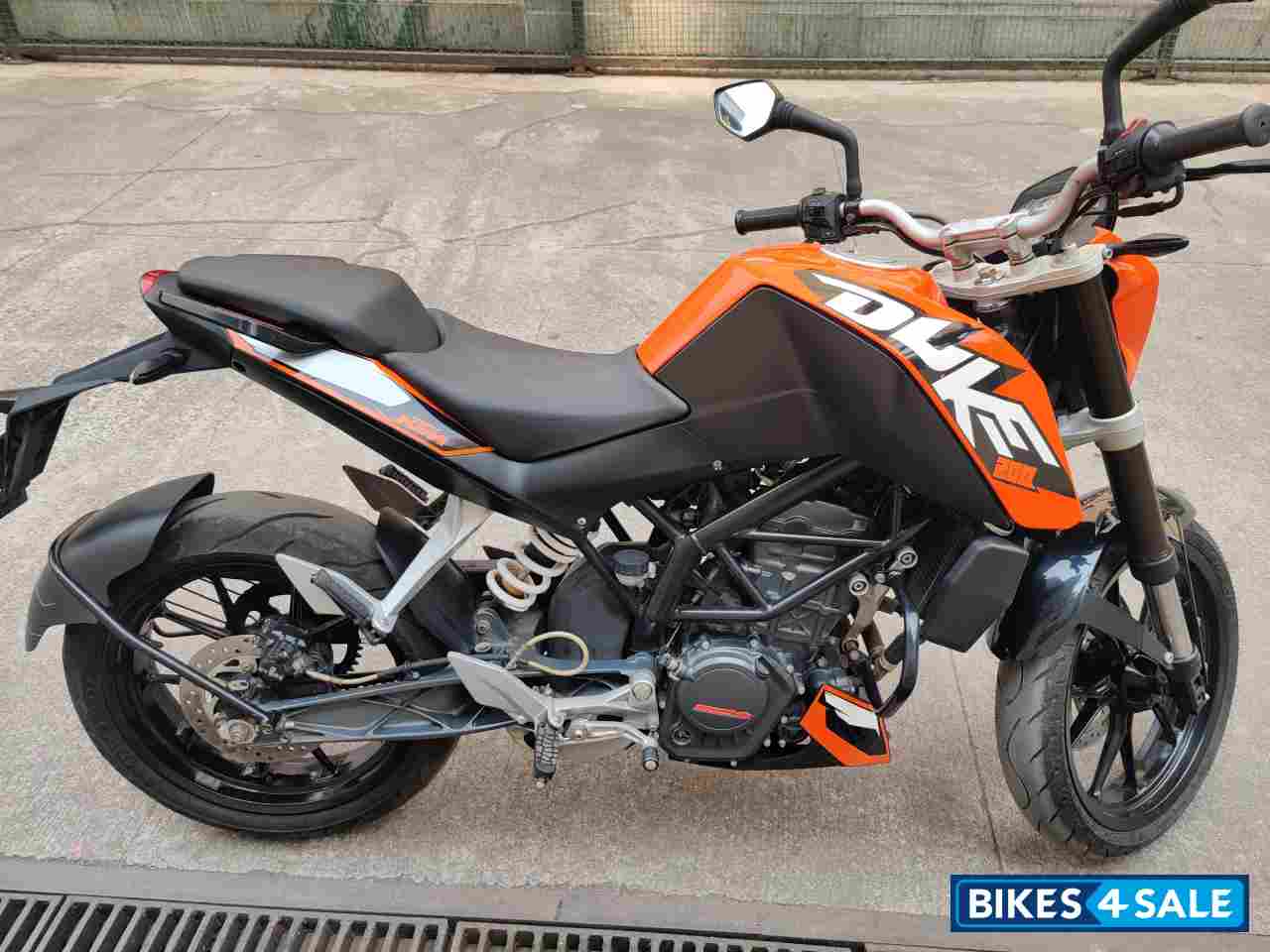 KTM Duke 200