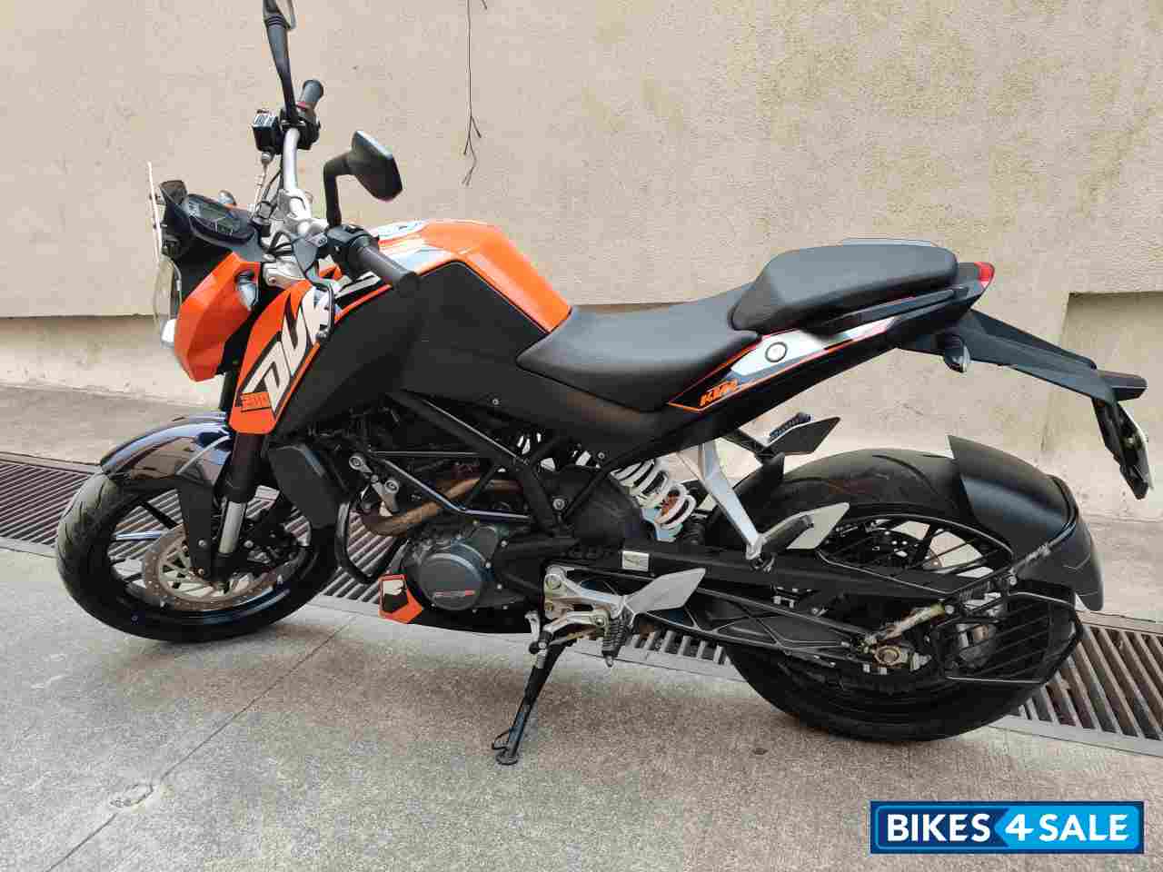 KTM Duke 200