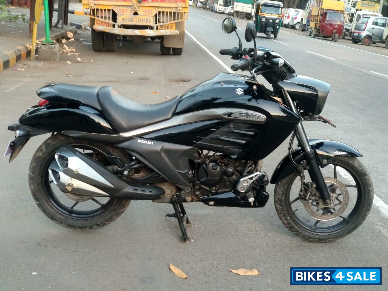 Suzuki Intruder 150