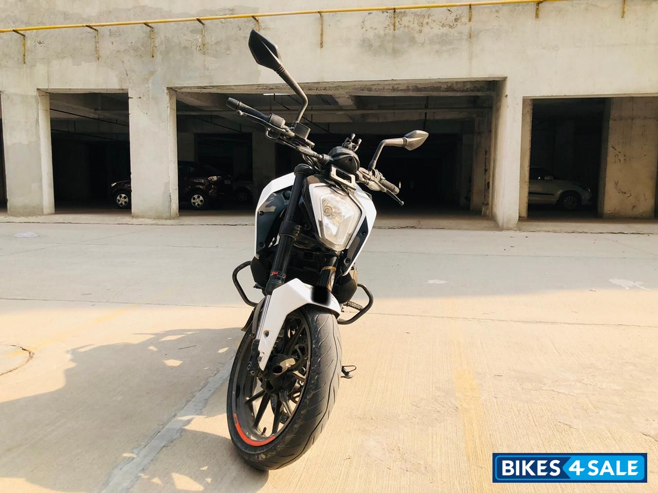 White KTM Duke 250 White KTM Duke 250