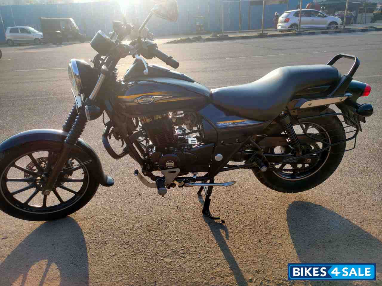 Bajaj Avenger Street 150