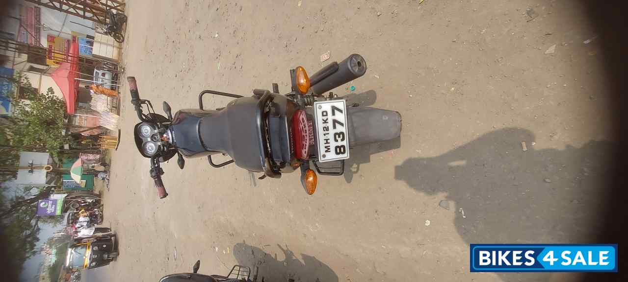 Black Honda CB Hornet 160R