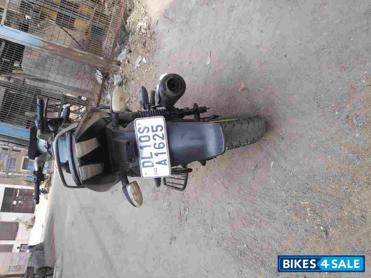 Black Bajaj Pulsar 150 DTSi