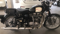 Black Royal Enfield Classic 500