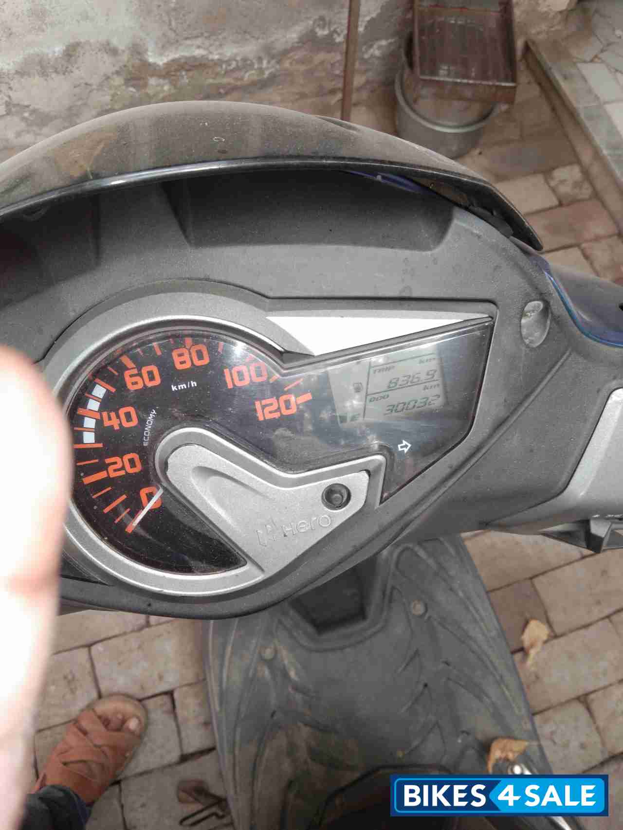 Mbl (mettalic Blue) Hero Maestro Edge