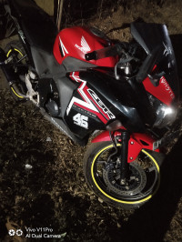 Honda CBR 150R 2016 Model