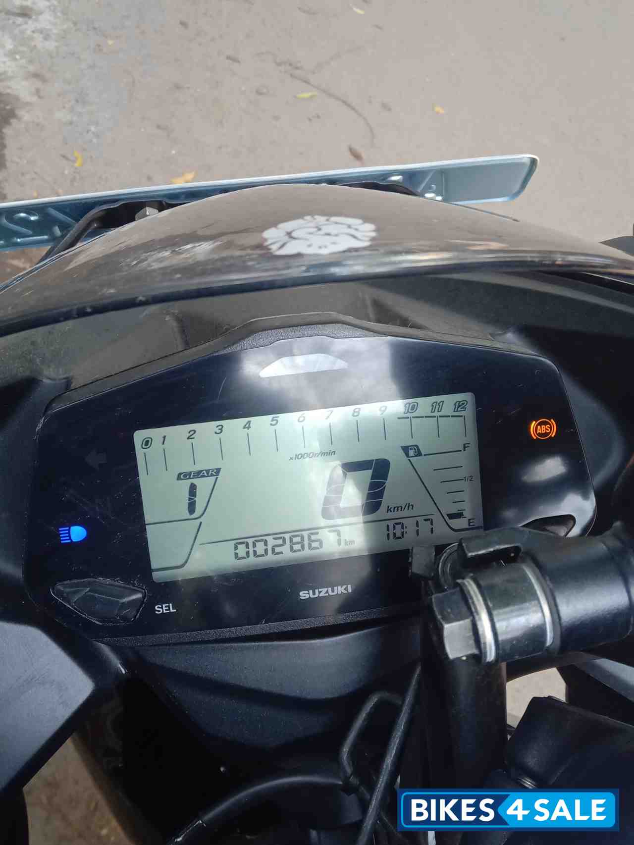 Black Suzuki Gixxer SF BS6