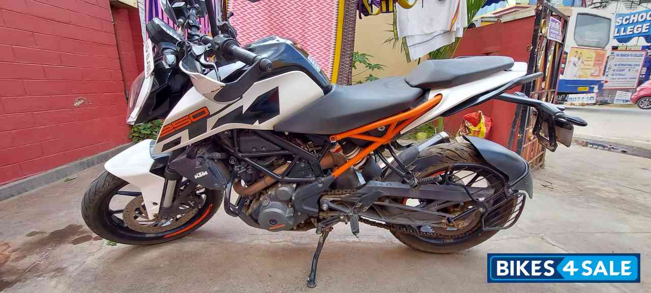KTM Duke 250
