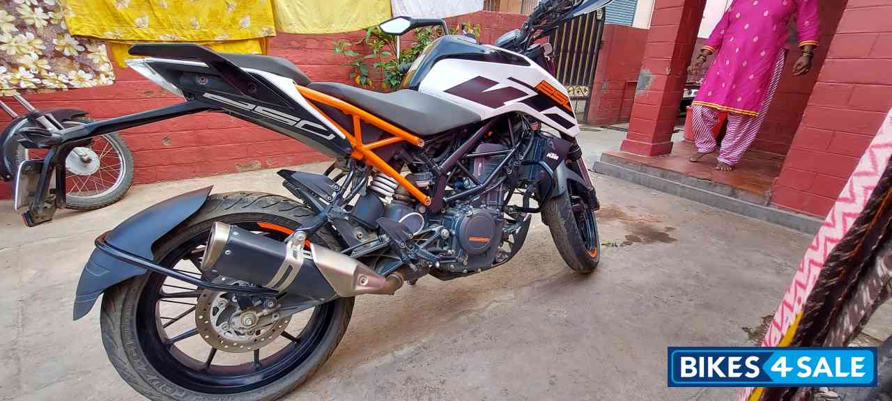 KTM Duke 250