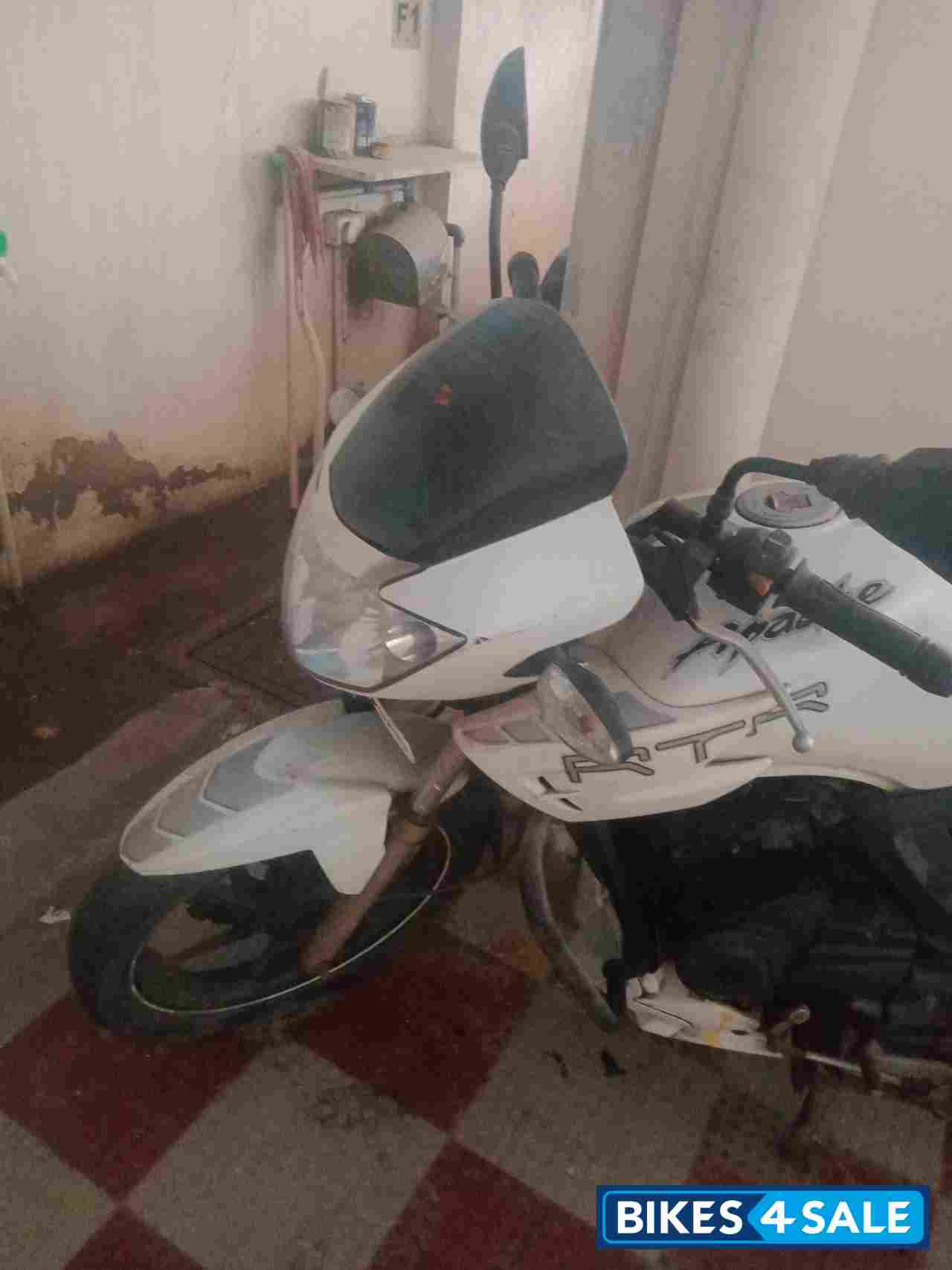 TVS Apache RTR 180