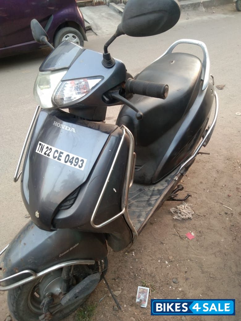 Grey Honda Activa