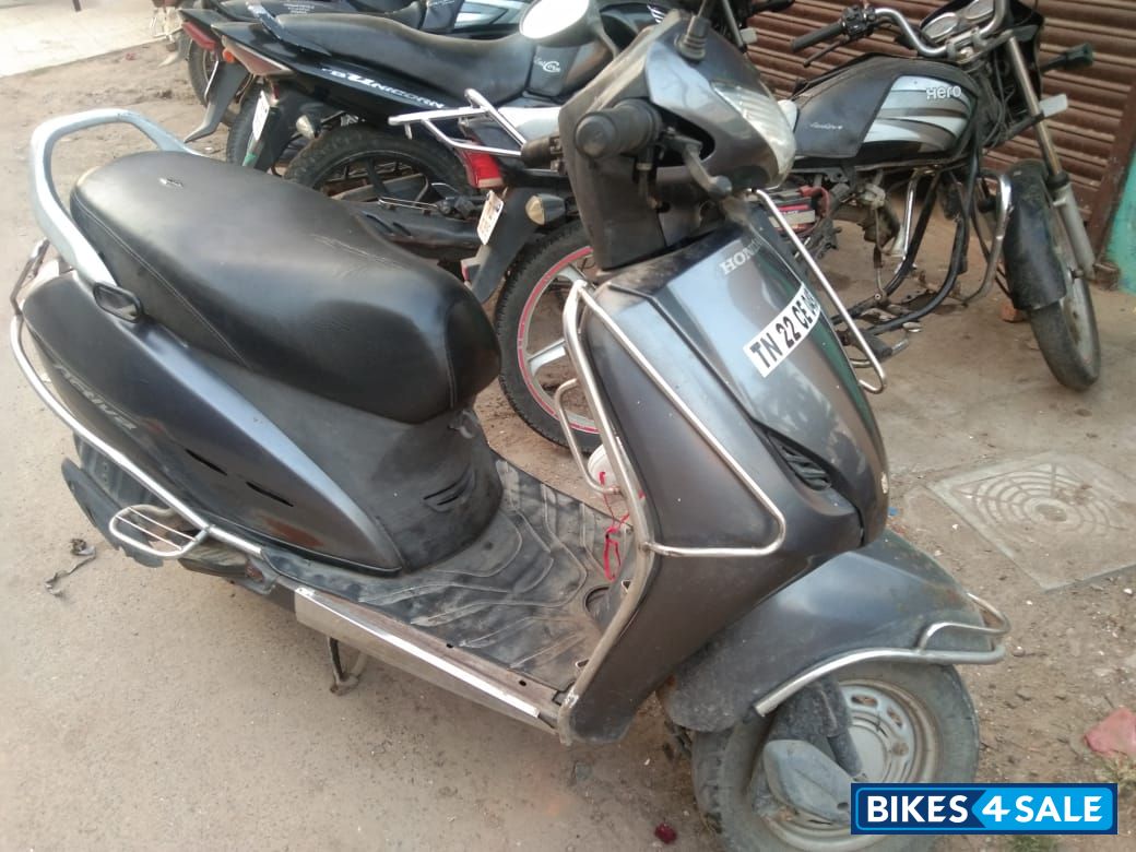 Grey Honda Activa